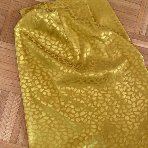 Yellow gold print midi skirt - Picture 4 of 8
